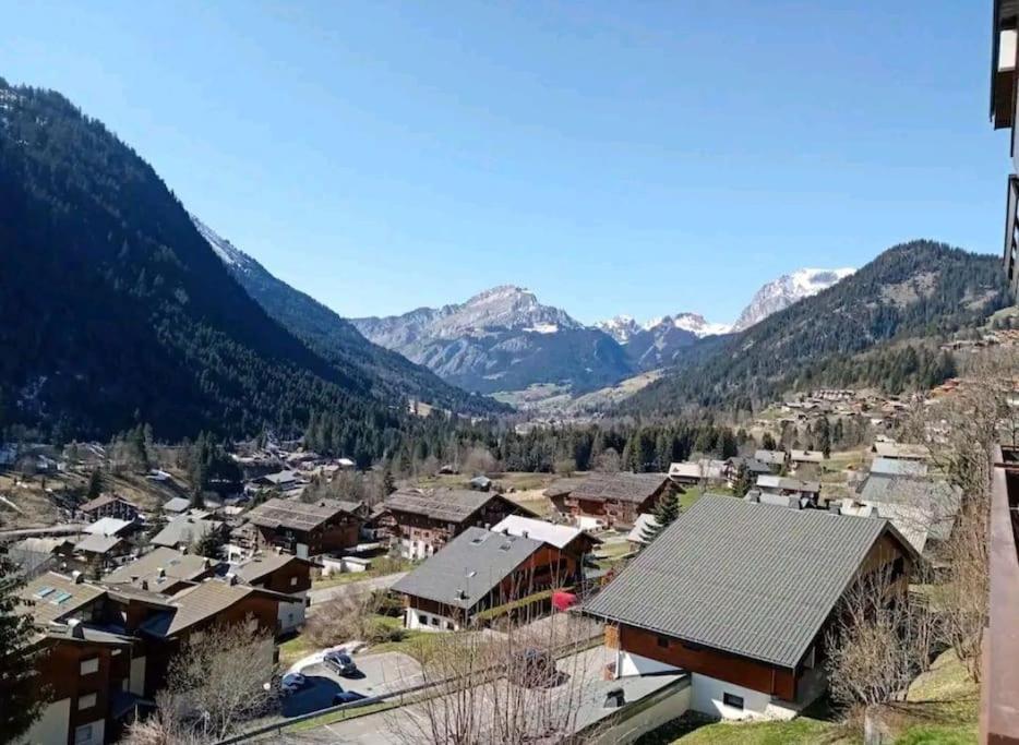 Studio 2 A 4 Pers Proximite Immediate Du Centre Chatel Bagian luar foto